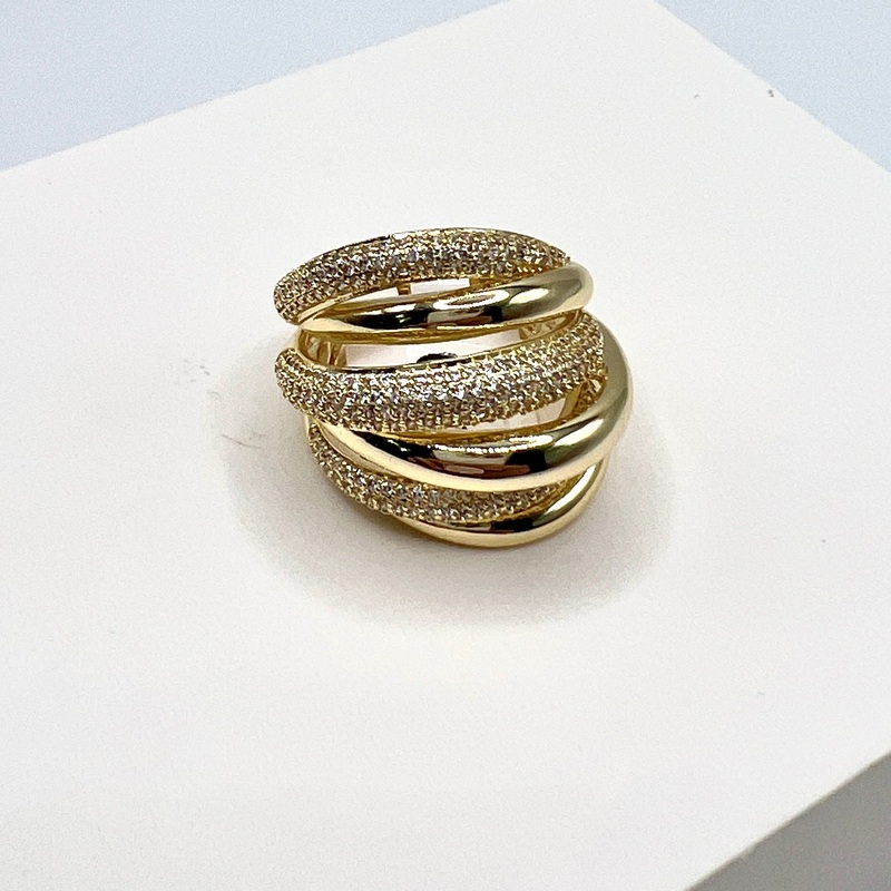 Entwined pave Ring