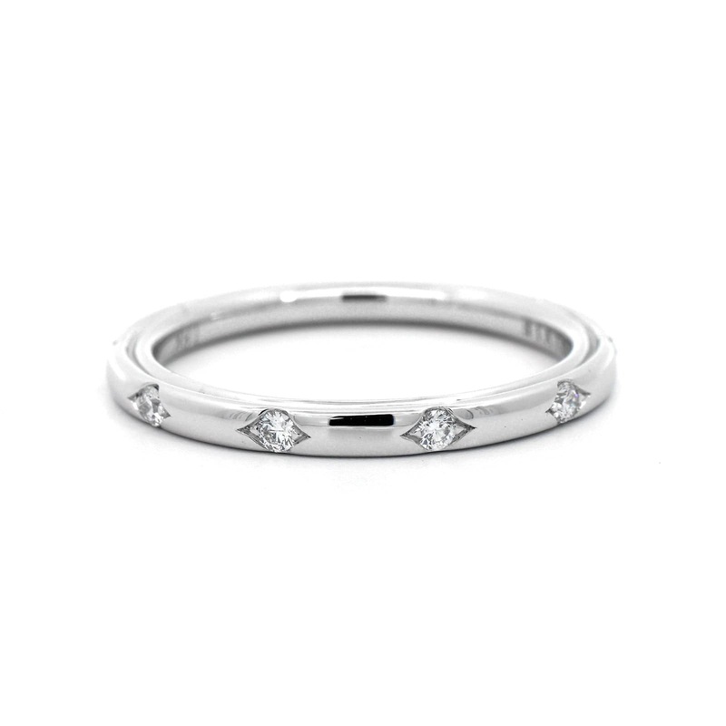 18K White Gold Burnished Set Round Diamond Wedding Ring
