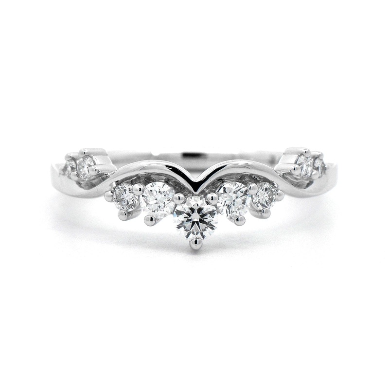 18K White Gold Crown Style Diamond Wedding Ring