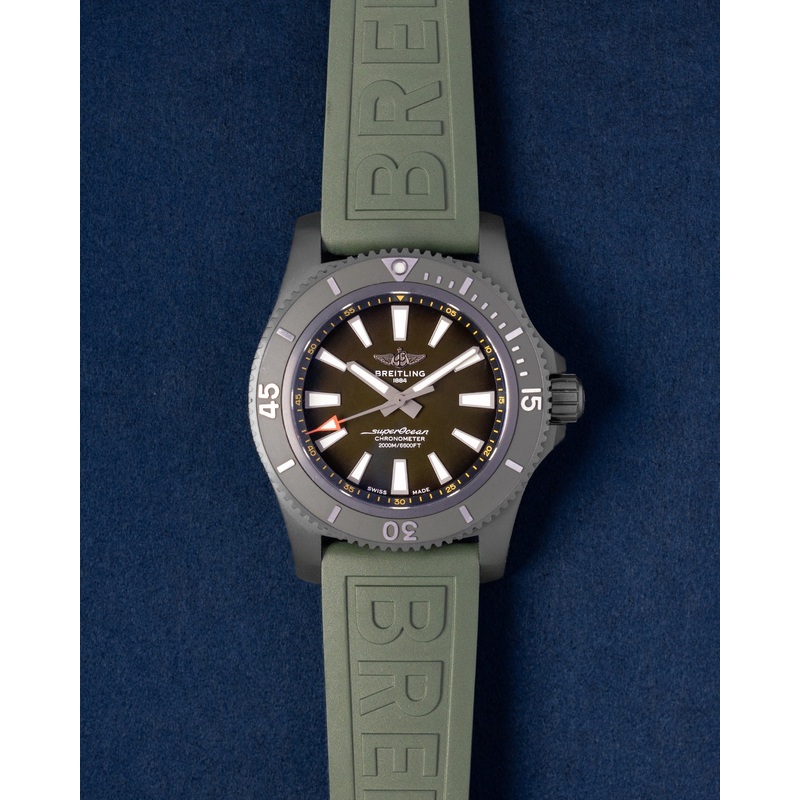 Breitling Superocean M17368
