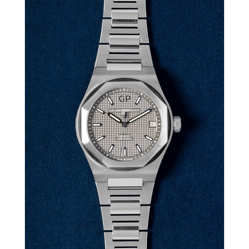 Girard Perregaux Laureato 81010