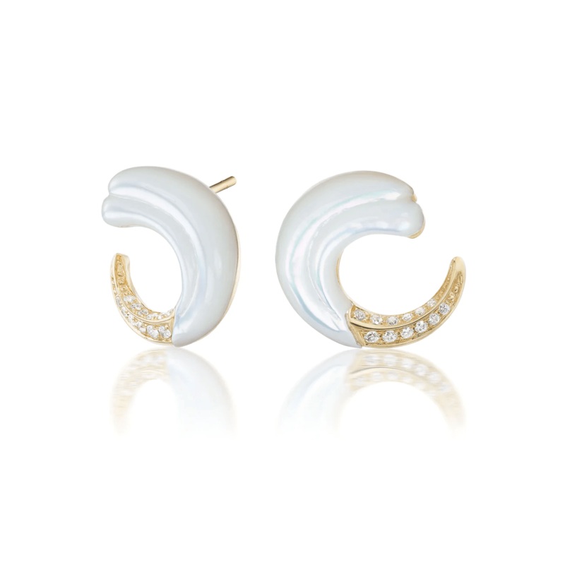 Sorellina 18K Yellow Gold Mother of Pearl Seashell Earrings