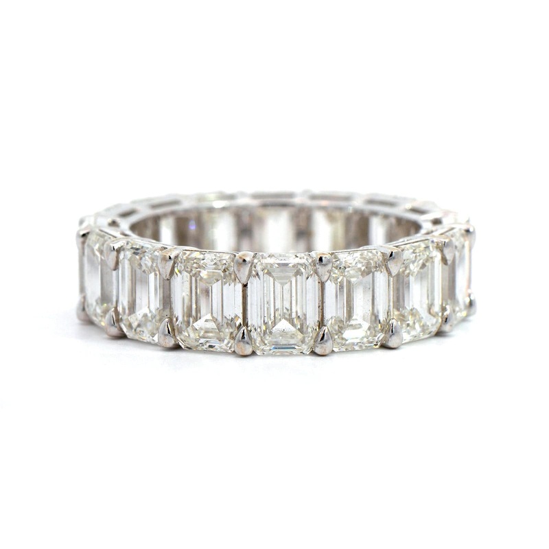 Platinum Shared Prong Emerald Cut Diamond Eternity Band