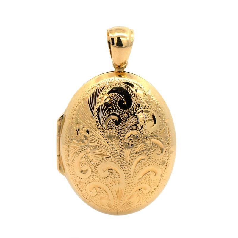 18K Yellow Gold Engraved Oval Locket